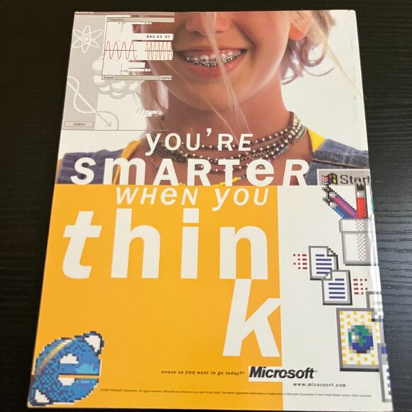 Vogue Magazine May 1998 Elizabeth Hurley Cover No Label VG - Picture 4 of 4